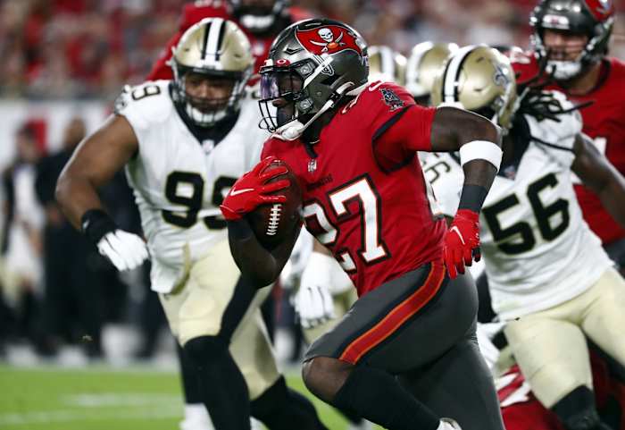 Tampa Bay running back Ronald Jones (27) runs against the New Orleans Saints. Mandatory Credit: Kim Klement-USA TODAY Sport